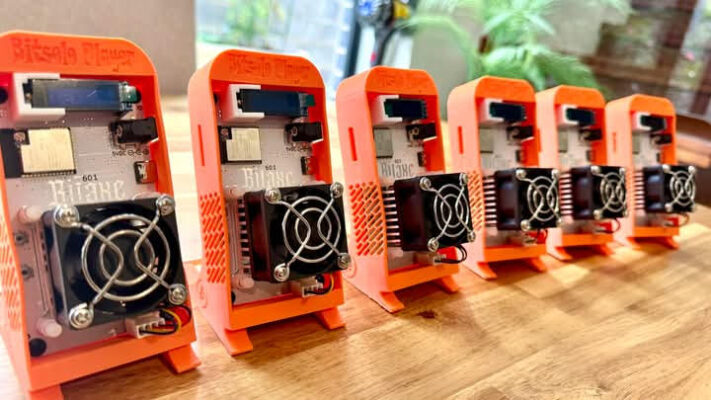 Bitaxe mining device