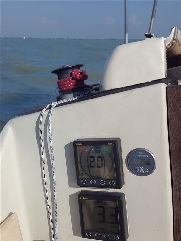 Ecopower Elektro Außenborder bei Starkwind