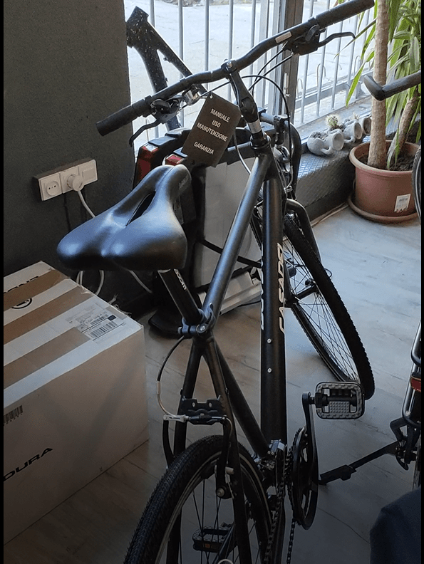Oferta bicicleta hibrida Casadei all black