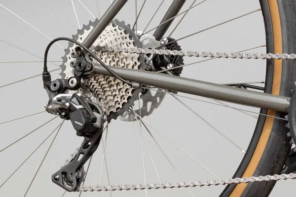 Bicicleta gravel Pilen Grus bien equipada gran rendimiento y comodidad