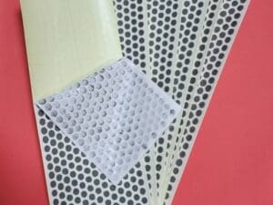 Nếu bạn dán nó, bạn có thể dán nó lên một tấm raku Miếng dán dán gốm sứ 5 miếng Hiệu ứng hiệp đồng của tia hồng ngoại xa và ion âm
