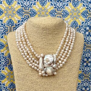 Collana decoltè, multifilo, collana perle di fiume, perle scaramazze, girocollo modello lady Diana, collana regalo per la sposa.&