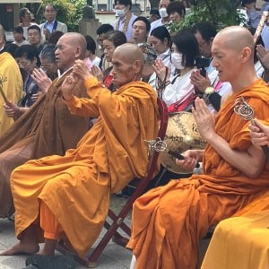 佐々井上人