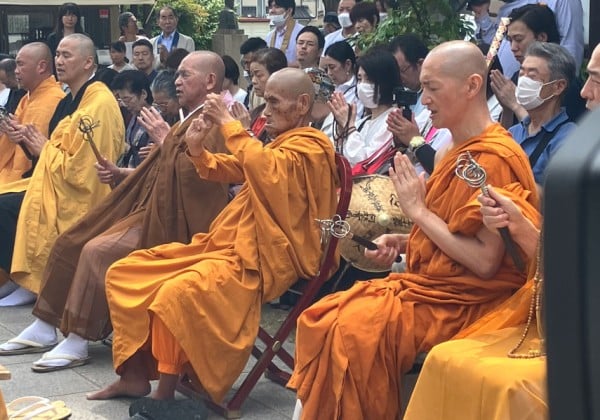 佐々井上人